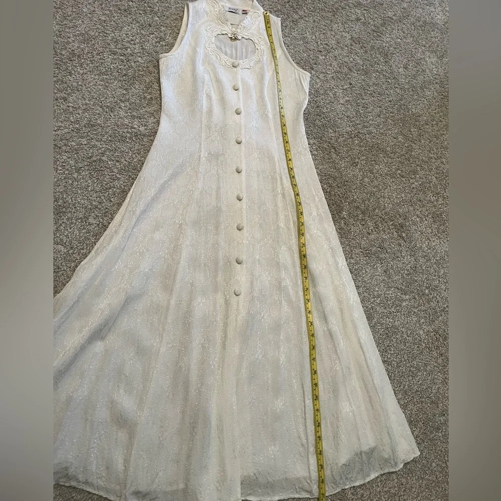 ⭐️SOLD Vintage 5-7-9 Shop White Lace Button-Front Maxi Dress - Picture 11 of 15